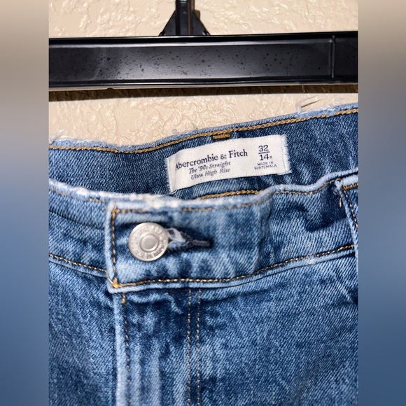 Abercrombie & Fitch Jeans - Picture 3 of 5